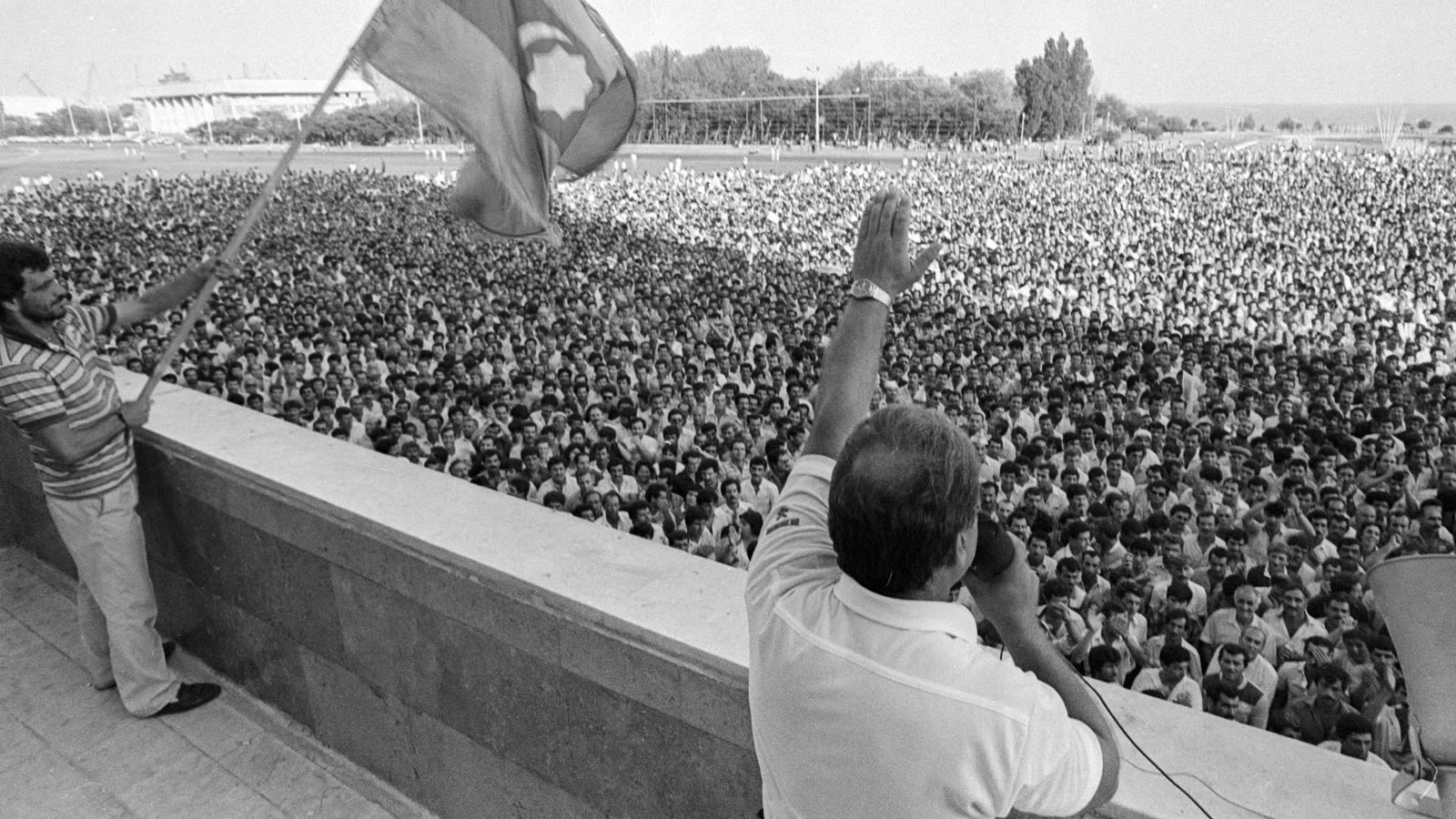 1 ноября 1989 года. Азербайджан 1991. Митинги в Баку 1988. Азербайджан 1991 год. Азербайджан провозглашение независимости 1989.